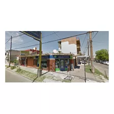 En Venta En El Palomar Son Cuatro Locales Comerciales Tres Sobre Avenida Y Uno En Calle Lateral Espacio Aereo F: 8555