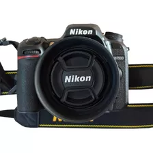  Nikon D7500 Dslr Con Lente Nikkor Af-s Dx 35mm F1.8g