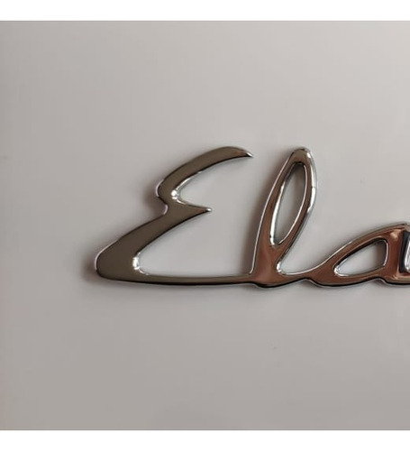 Hyundai Elantra Emblema Cinta 3m Foto 3