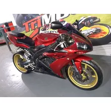 Yamaha R1 