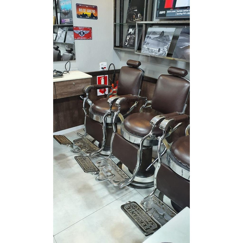 Cadeira de barbeiro ferrante antiga - Outros itens para comércio e