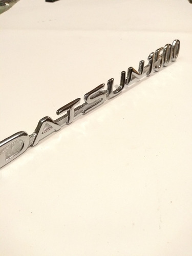Emblema Datsun 1500 Nissan  Foto 4
