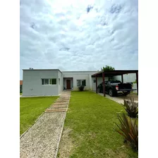 Casa En Venta Y Alquiler Temporada Barrio Deportiva 4 Dormitorios