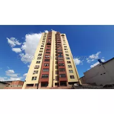 Dennymar Barreto, Vende Apartamento A Precio De Oportunidad, Con Facil Acceso A Transporte Publico, Ubicado Cerca De Colegios, Parques, Supermercados Y Zona Comercial De La Ciudad.