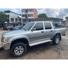 Toyota Hilux 1999 2.4l 117 Hp 4x4