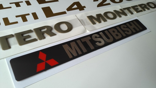 Mitsubishi Montero 2600 Emblemas Y Calcomanas Laterales Foto 4