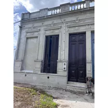 Hermosa Casa Reciclada A Nuevo A Una Cuadra De 8 De Octubre