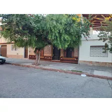 Casa Próximo A Shopping Tres Cruces 3 Dormitorios Venta