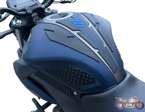 Foto de Kit Protector Tanque Caucho Suzuki Gixxer 150 Fi Y 250 Naked