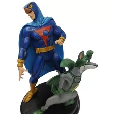 Estátua Em Resina Falcão Azul E Bionicão Hanna Barbera