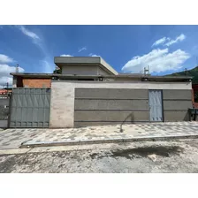 Lujosa Casa En Venta Trigal Centro Calle Cerrada Gavip 