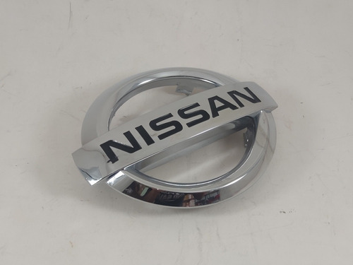 Emblema Parrilla Nissan Sentra 2004- 2012 Foto 3