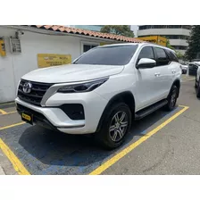 Toyota Fortuner 2.4 24l 2021