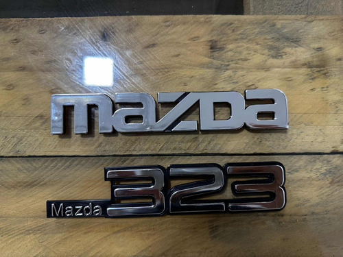 Emblema Letra Mazda 323 Baul Juego Foto 2