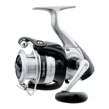 Reel Frontal Daiwa Strikeforce-b Sf2000-b Derecho/izquierdo Color Plateado