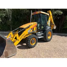 Retroescavadeira Jcb 3c Plus 2014 4x4 Gabinada Emplacada