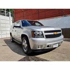 Chevrolet Suburban 2014