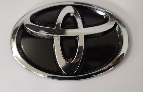 Foto de Toyota Land Cruiser Prado Txl Emblema Bal Negro