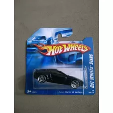 Hot Wheels Stars Aston Martin V8 Vantage Preto #050 2008