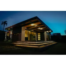 Jarabacoa! Venta De Villa Amueblada Con Sistema De Iluminación Energía Solar Y Amplias Amenidades