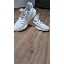 Tênis adidas Yeezy