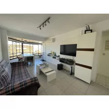 Venta Apartamento Con 3 Dormitorios, 3 Baños, Garaje, Box, Piscina Y Parrillero En Península De Punta Del Este