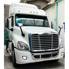 Tractocamion Freightliner Cascadia 2015 Cummins 18vel 46,000