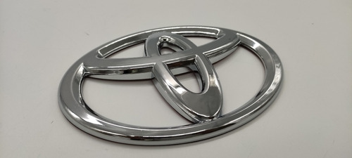 Toyota Fortuner Emblema Persiana 17cm Ancho Foto 3