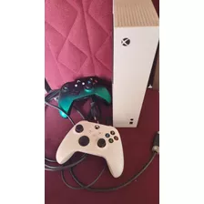 Xbox Série S +2 Controles ( Usado Poucas Vezes).