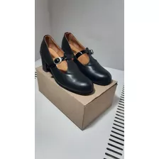 Par De Zapatos De Ecocuero Stylo Vintage