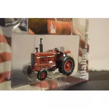 State Tractor Series Intern. Farmall 1026 Ertl 1/64 C/bliste