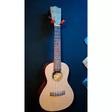 Ukelele Soprano Kalani.