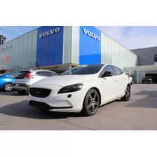 Volvo V40 2016