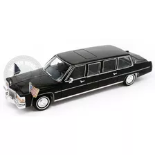 Limousine Presidencial Cadillac 1983 Reagan Preta 1/24 