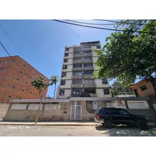 Apartamento En Venta Playa Grande 15/04 Dr