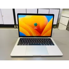 Macbook Pro Retina Touch Bar 13 2019 / 256gb / 8gb Ram