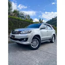 Toyota Fortuner 2013 2.7l 4x4