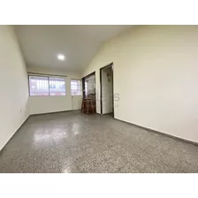 Apartamento En Alquiler / Villa Española - Inmobiliaria Lars