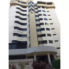 Venta De Apartamento Resid. Bosque Jardín, Urb. El Bosque