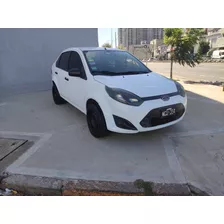 Ford Fiesta Max 