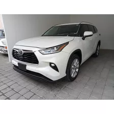 Toyota Highlander 2020