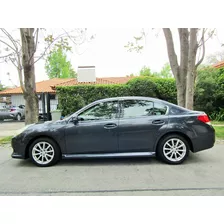 Subaru New Legacy 2.5i Awd 2010