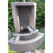 Fuente De Piedra Volcánica 67cm De Altura Con Bomba Incluida