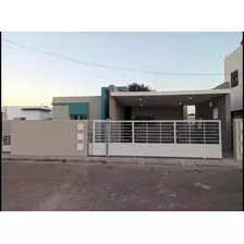 Casa Nueva Ubicada En El Residencial Los Lirios, La Romana