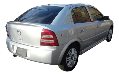 Defensa Trasera Para Chevrolet Astra 2004 A 2005 Usado Foto 4