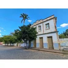 Casa Em Rio Novo/mg (casarão). Terreno De Aproximadamente 3.000m²