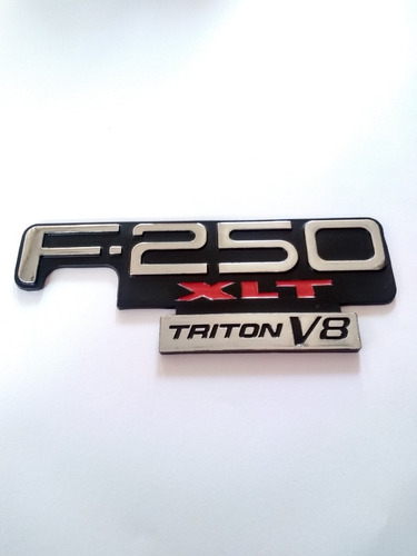 Emblema Ford F-250 Xlt Tritn V8 Lateral Foto 2