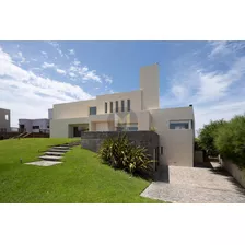 Casa En Venta 6 Ambientes Pinamar Norte