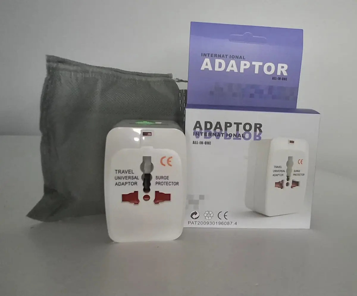 Adaptador De Enchufe Universal Viajero Internacional Compacto Para Más De 150 Países Ideal Viajes Carga Dispositivos Seguro Y Portátil