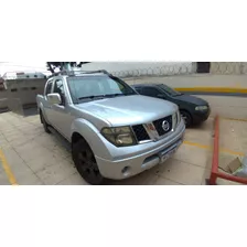 Nissan Frontier 2010 2.5 Le Cab. Dupla 4x4 Aut. 4p